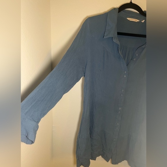 Blue Women's Button-Up Top - Picture 2 of 4